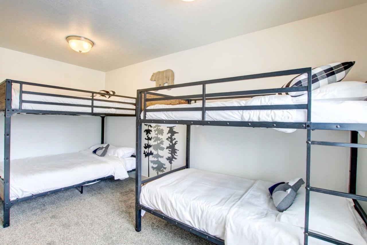 Family-Friendly Bear Lake Vacation Rental 加登城 外观 照片